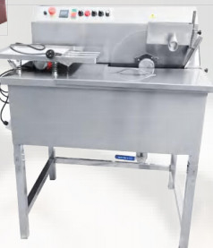 녹슬지 않는 철골 구조체 초콜렛 템퍼링 기계 전자제어장치 10 Kg/H